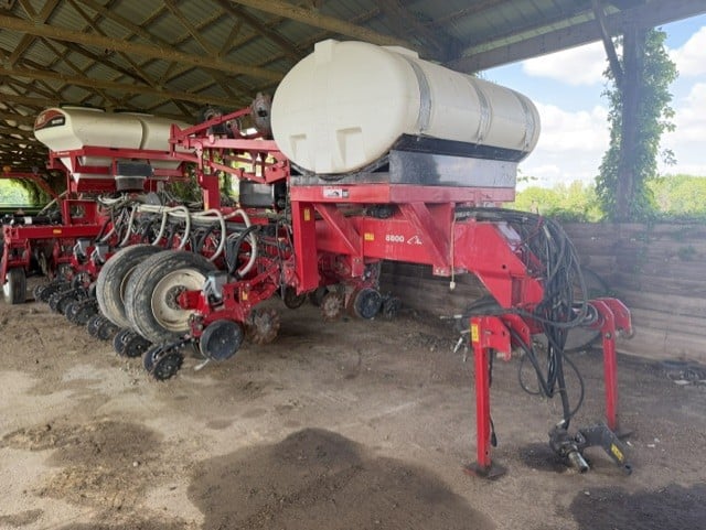 Case IH Magnum 200 tractor with dual rear wheels